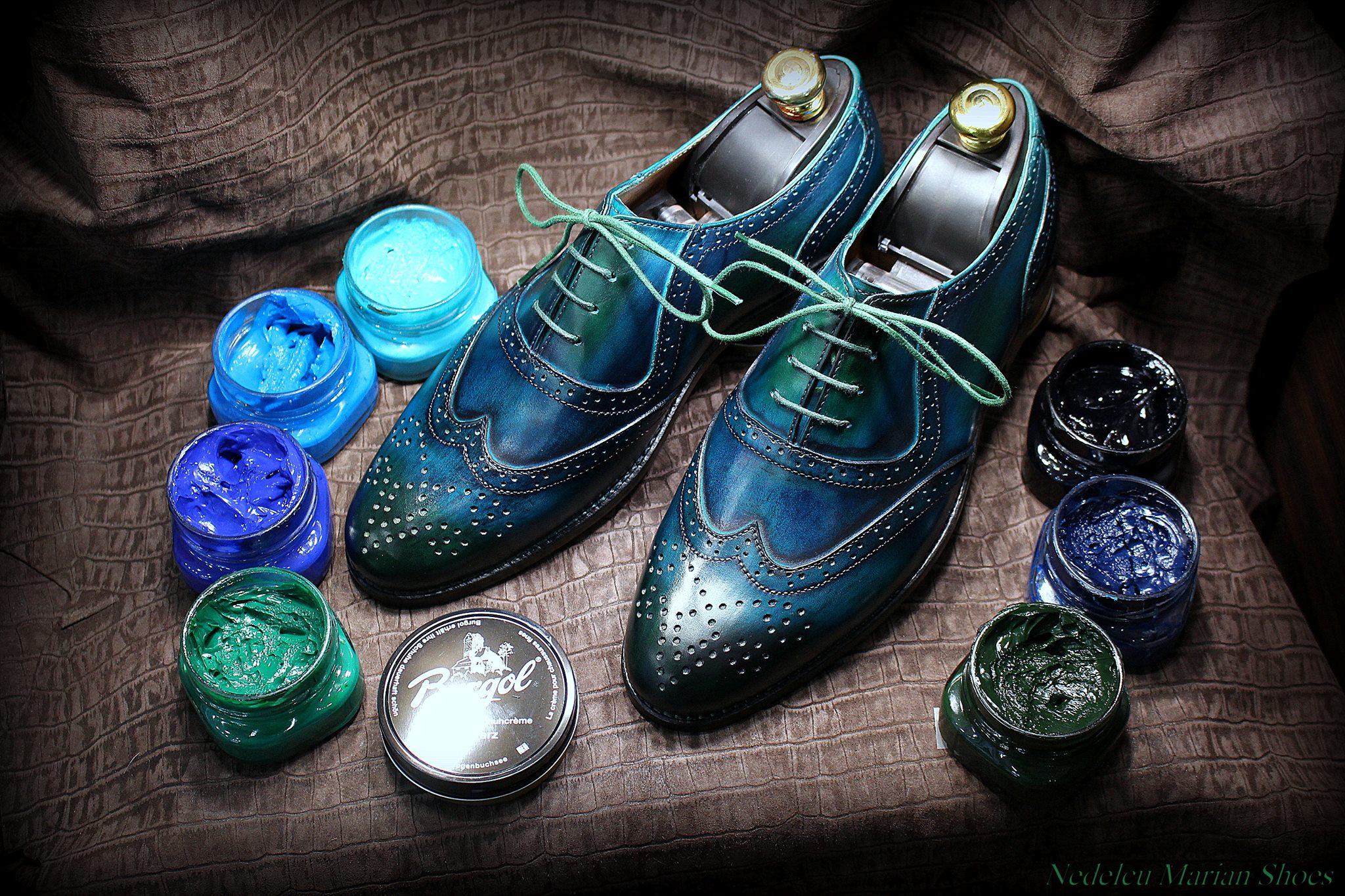 Shoes – povestea mai tanar designer de incaltaminte din Bucuresti - EximBank EximBank